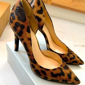 Jessica Simpson leopard heels